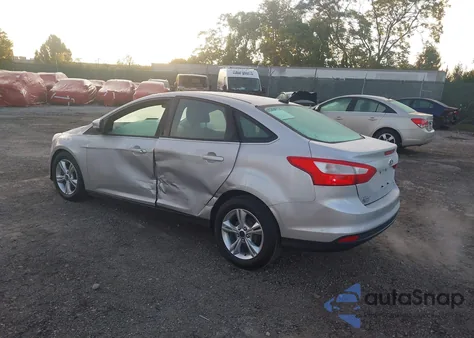 2014 Ford Focus Se z USA, uszkodzony, nr VIN 1FADP3F28EL304406